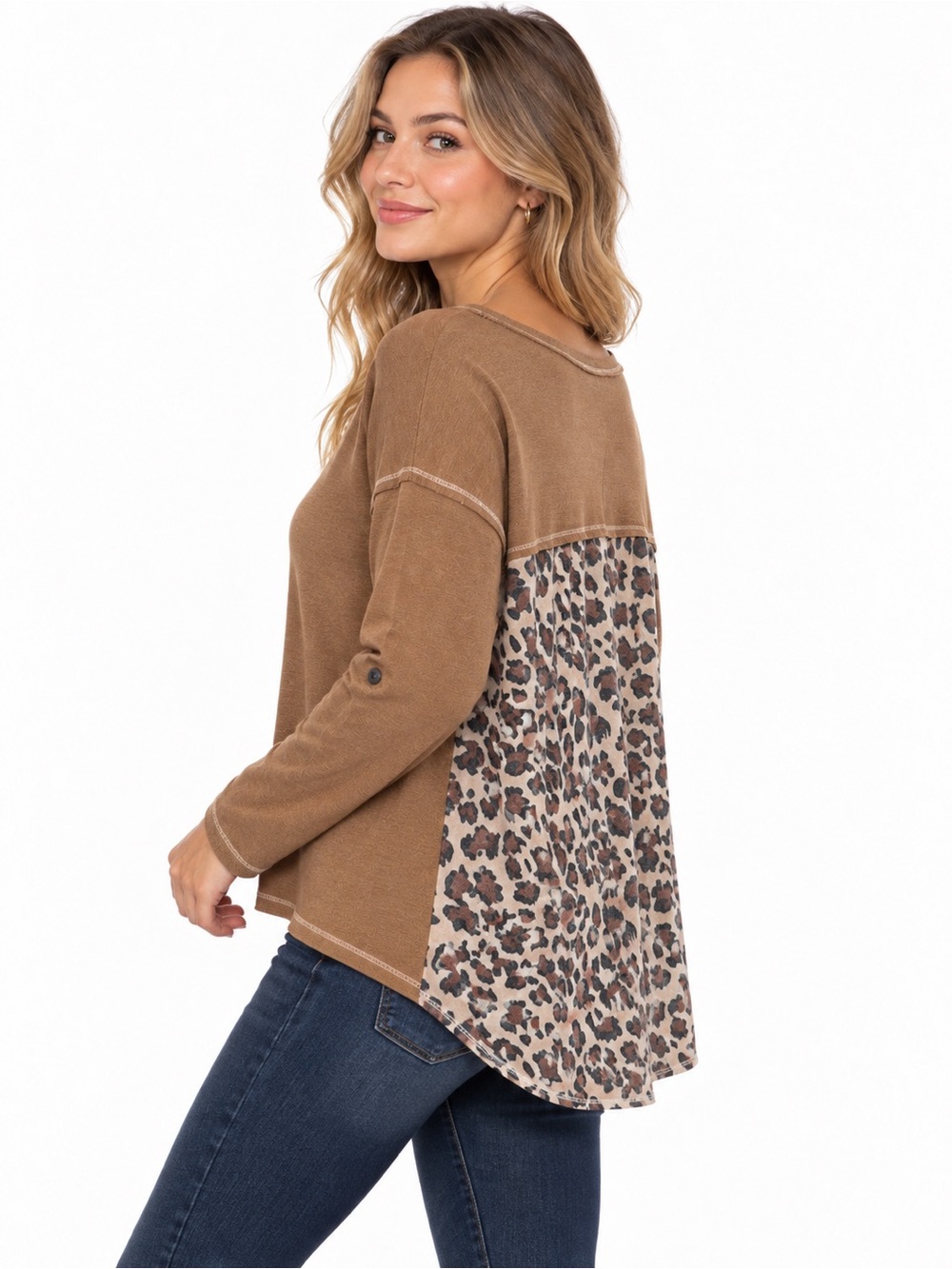 She + Sky Women’s Brown Leopard Print Back Roll-Tab Sleeve Top Small